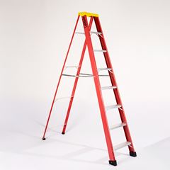 ESCADA RESIDENCIAL FIBRA VIDRO 7DEG 2,4M OPER